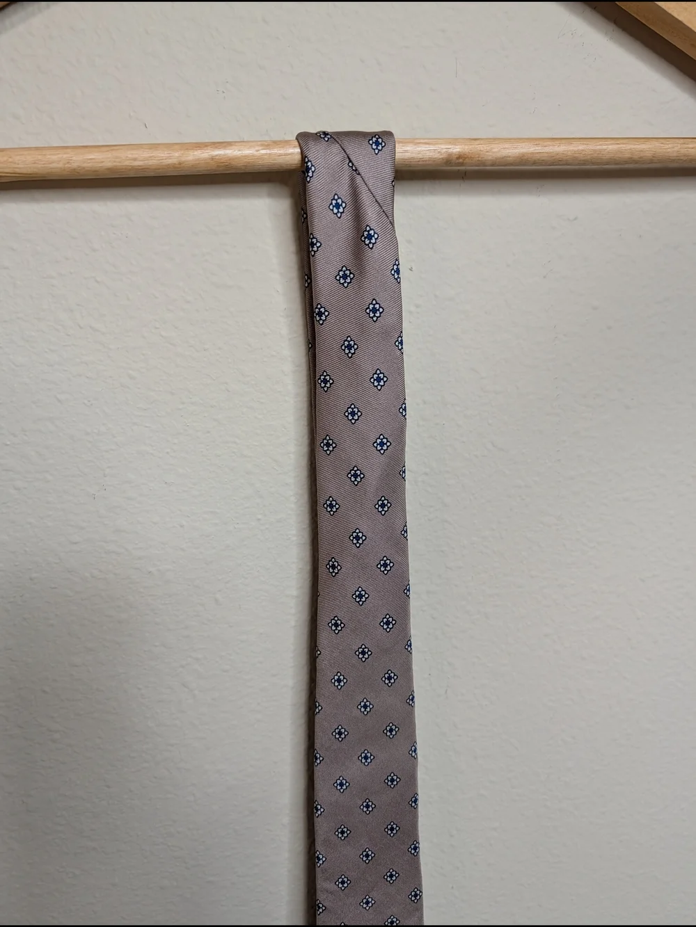 Anthony Foxx Tie Taupe Mauve Blue Diamond Floral Foulard Classic Mens‎ Necktie